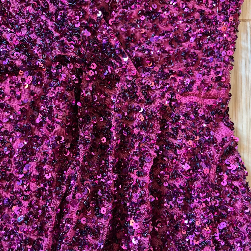 NEW Parker Black Sia Pink Sequin V Neck Sleeveless Front Slit Accent Dress - Picture 4 of 14